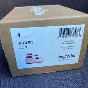 Hey Folks (Minimoc) Piglet Jane softmocs